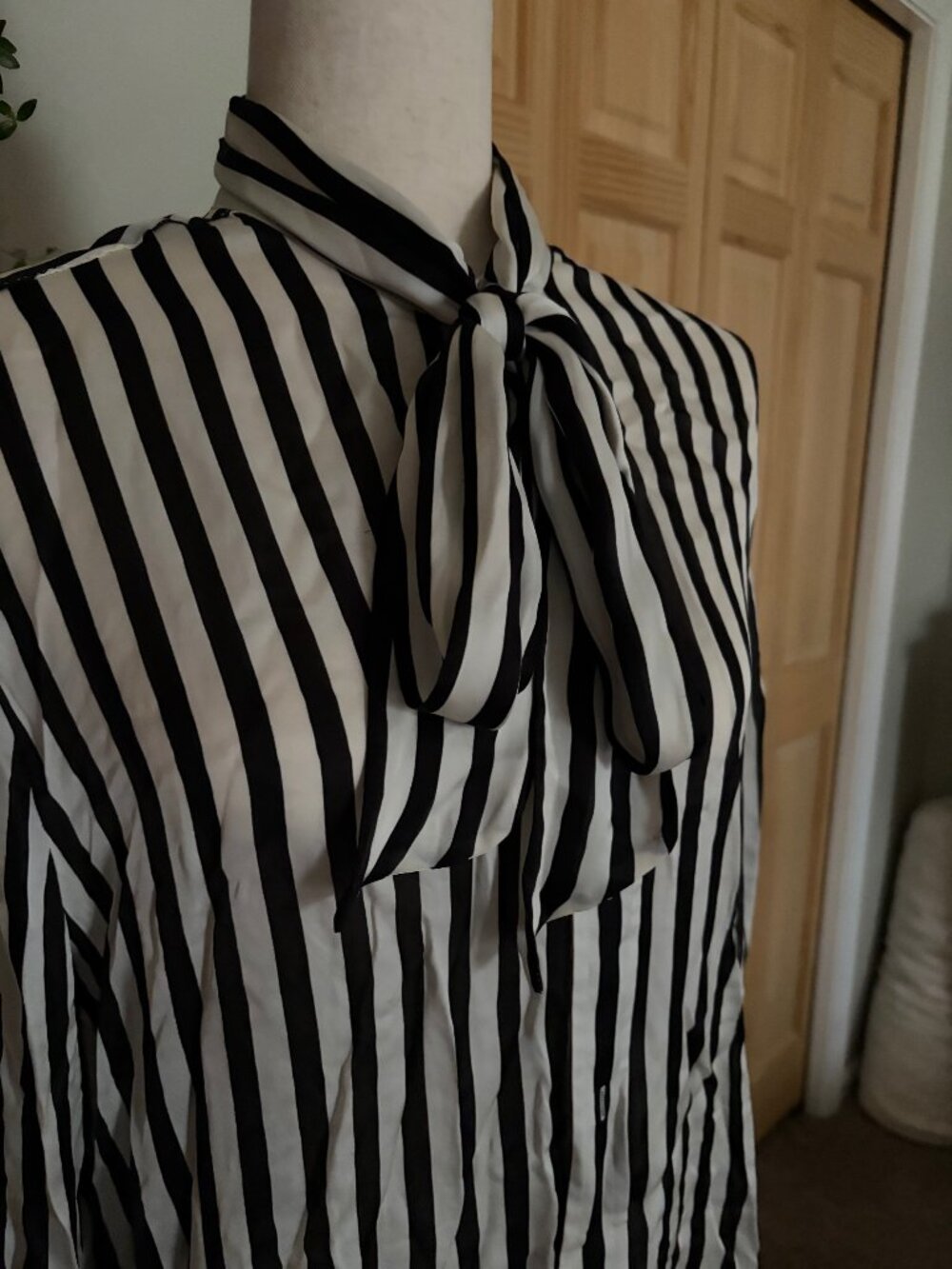 Uploaded image Uploaded image Uploaded image Uploaded image I am working on lis